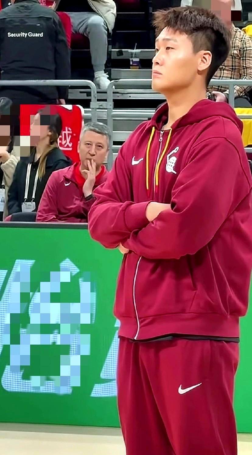 惊爆！中国男篮不敌韩国男篮！这帮大个子站在自家门口却像是丢了魂，没了赵睿