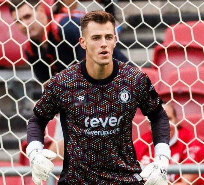 Sully曼联对维特克目前在布里斯托尔城的租借表现非常满意，并认为他的发展速度超