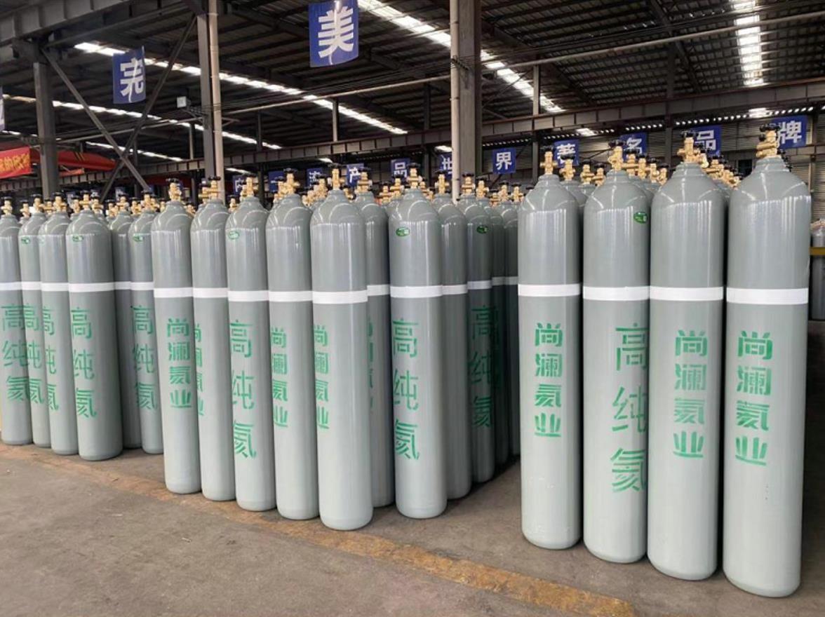 说个事，最近中国这张牌，打得很多外媒直接破防了，不是镓，不是锗，也不是稀土，这次