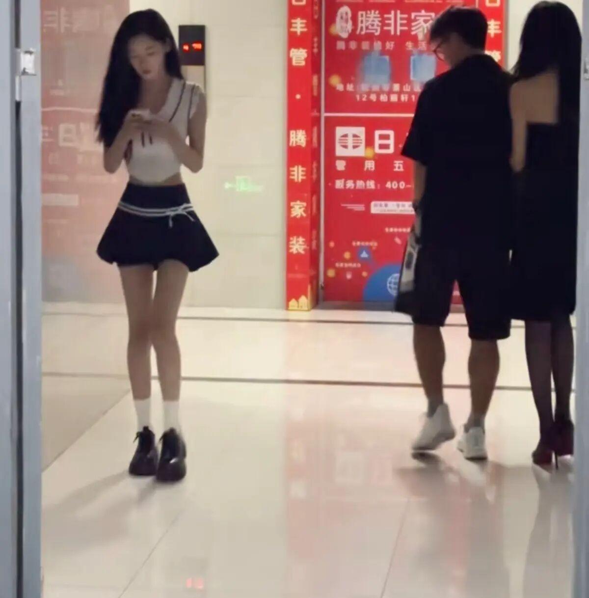 野花哪有家花好啊，这小子[捂脸哭]