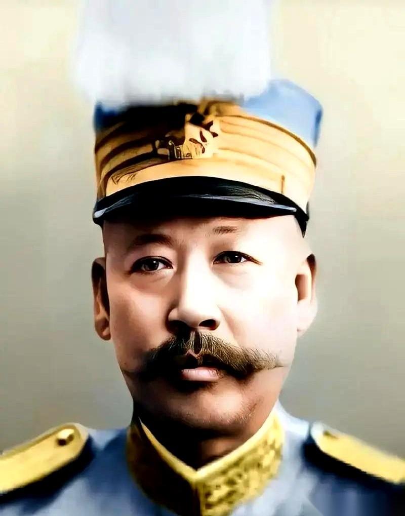 要我说，这世上最狠的赌徒，不是在牌桌上一掷千金的，是张宗昌这种人。把全部家当，