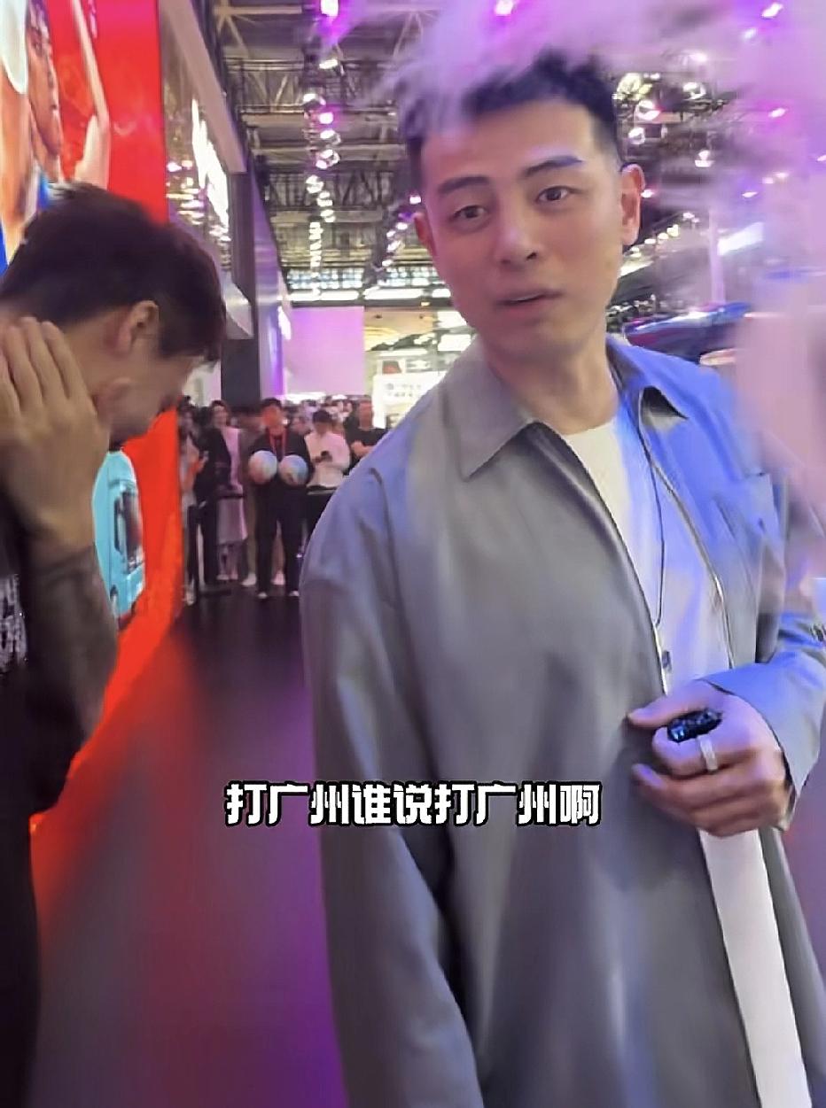 北京球迷的愿望落空了，他们希望季后赛打广州龙狮，但是广东宏远把龙狮淘汰了。8进4