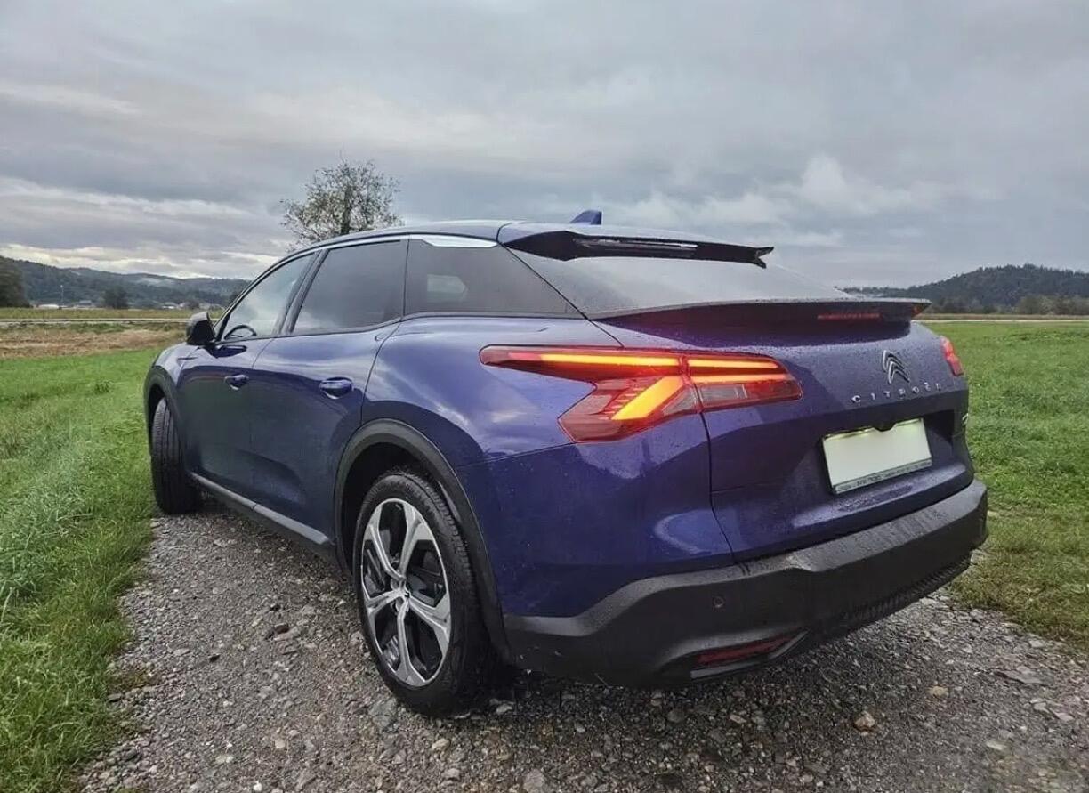 法系车底盘好，为何卖不好？很多人一提到法系车，第一反应就是底盘扎实、操控优秀