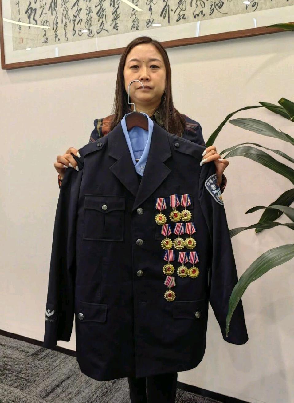 沈阳禁毒大队原副大队长刘威涉嫌走私毒品案，2023年6月未向领导汇报，违规发展毒