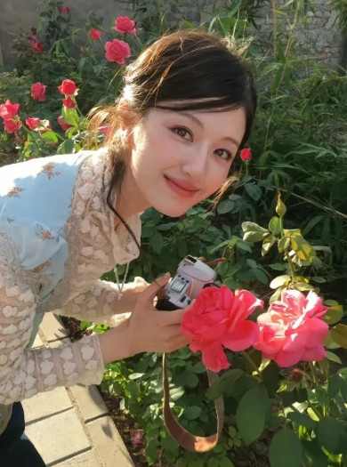 线下见过李兰迪，我才理解，当初蒋欣说的是对的，俗话说的好，重要的事情说三遍，