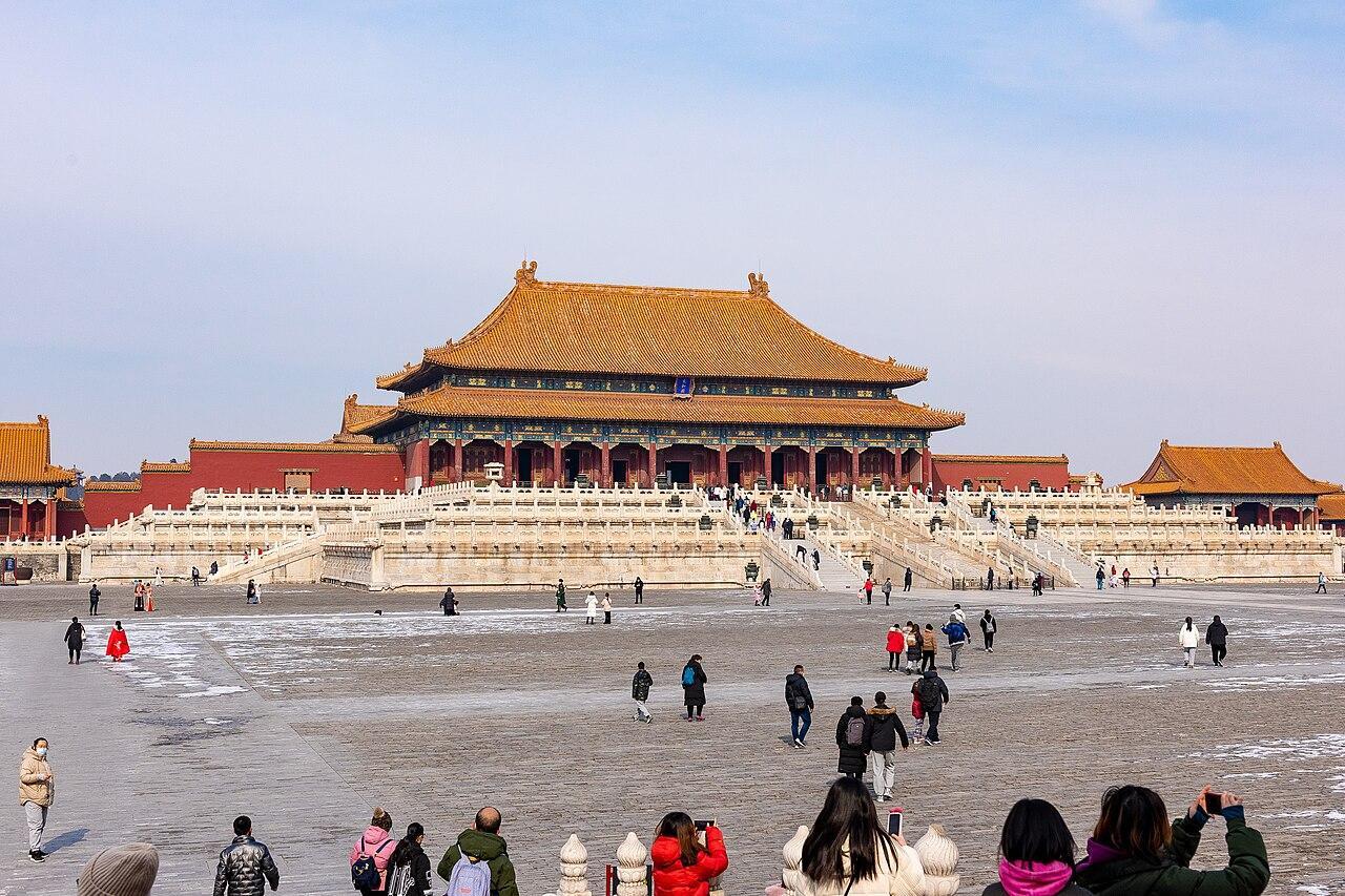故宫等级最高的太和殿，为什么屋脊上比别人多一只小兽在故宫里，殿宇的等级一眼就能从