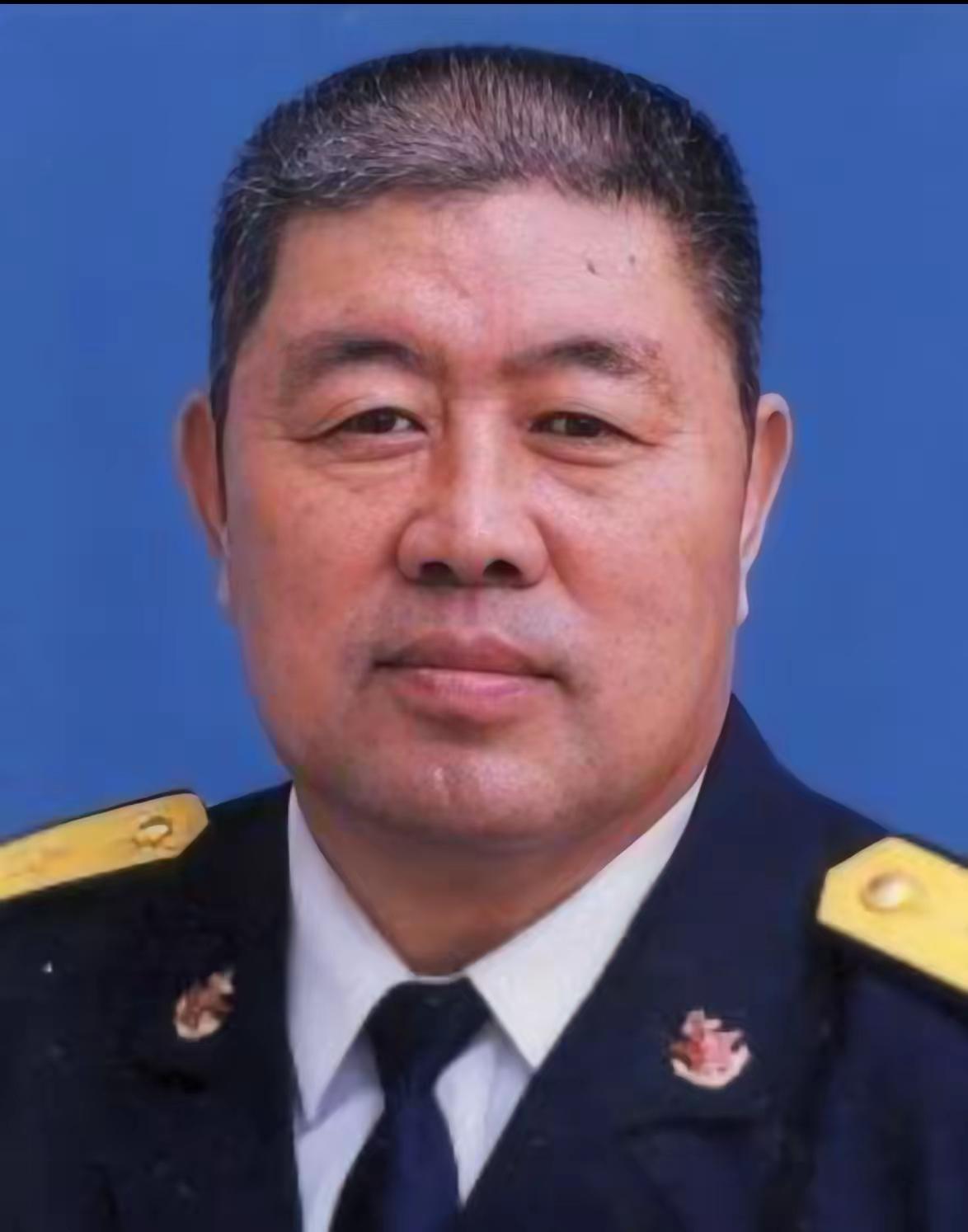 痛别王永国中将！一生守海卫疆，戎马一生不负家国泪目！南海舰队司令员王永国离