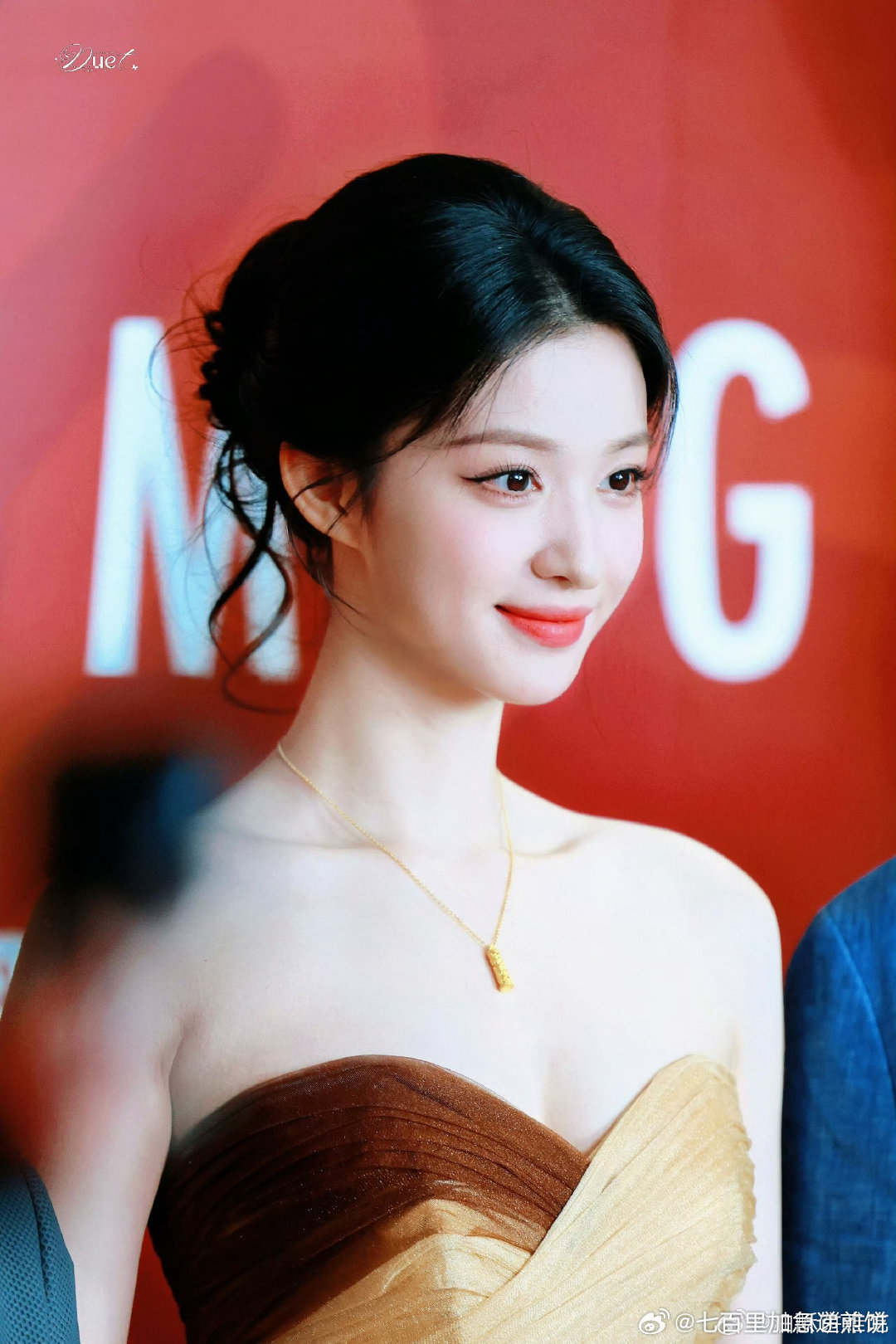 王楚然今天线下活动照片，这也太美了！​​​
