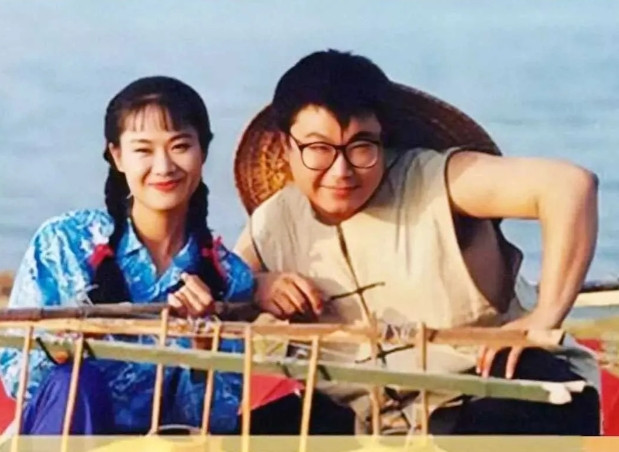 2010年，于文华二婚后，41岁的尹相杰还是单身，有记者问他:“怎么还不结婚？”