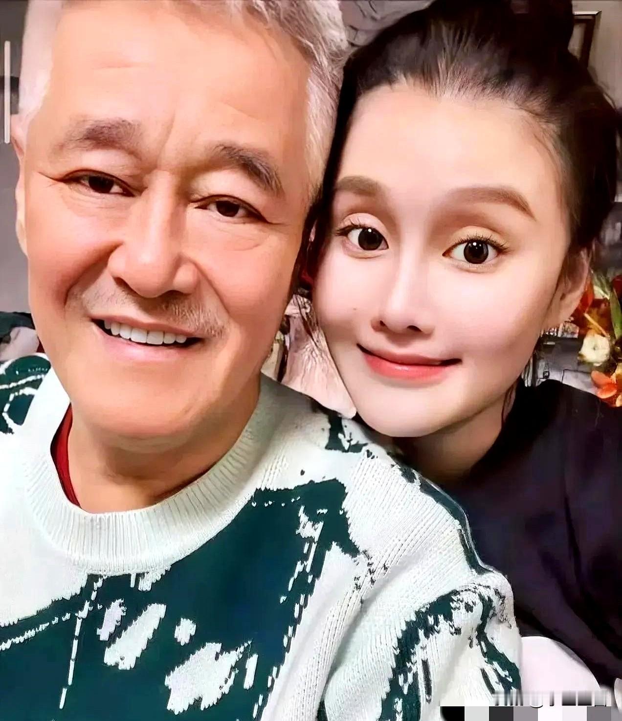 赵本山女儿说：“我之前有几个朋友，每次出去玩，都让我花钱，一次两次还好，次数多了