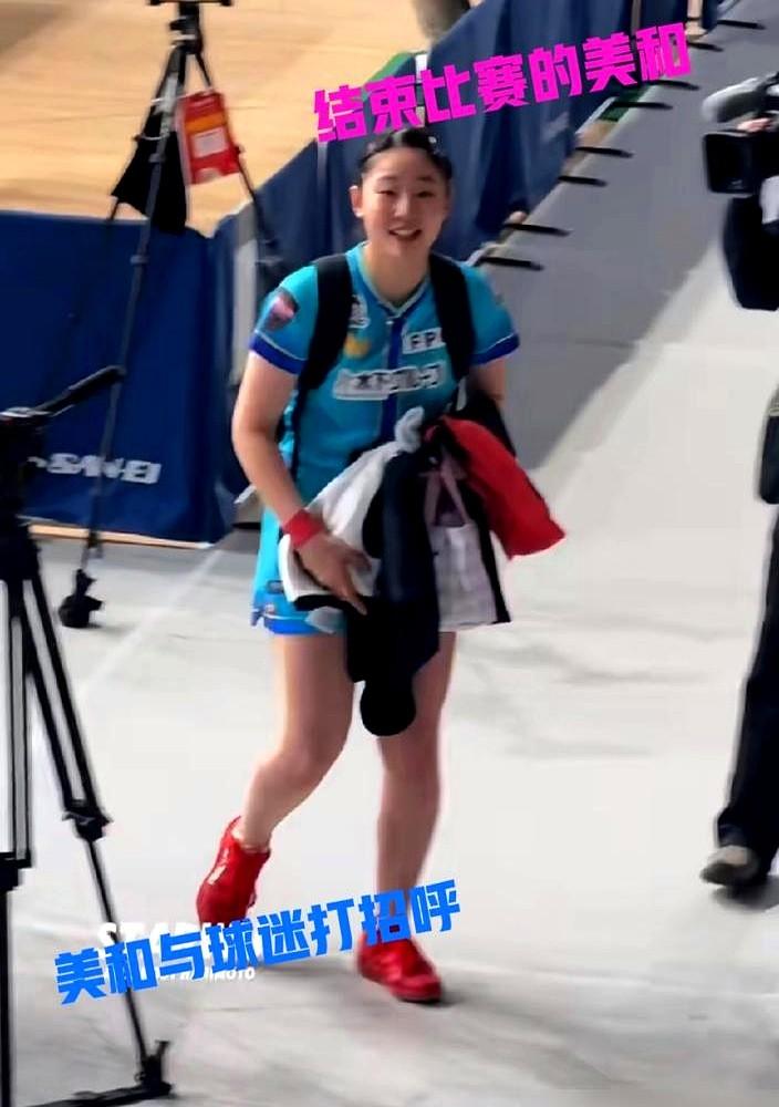 对手还没反应过来，一局比赛就11-1结束了。说的就是17岁的张本美和。全日本