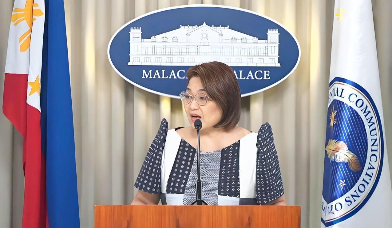菲律宾副总统莎拉·杜特尔特与菲总统府新闻官克莱尔·卡斯特罗之间的“战争”在周四持