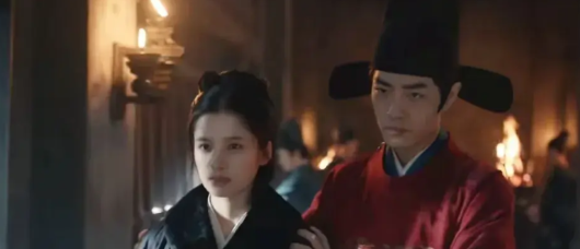 《藏海传》35集预告，藏海以身试探石一平，恐又将遇上凶险。藏海为了解救香暗荼，
