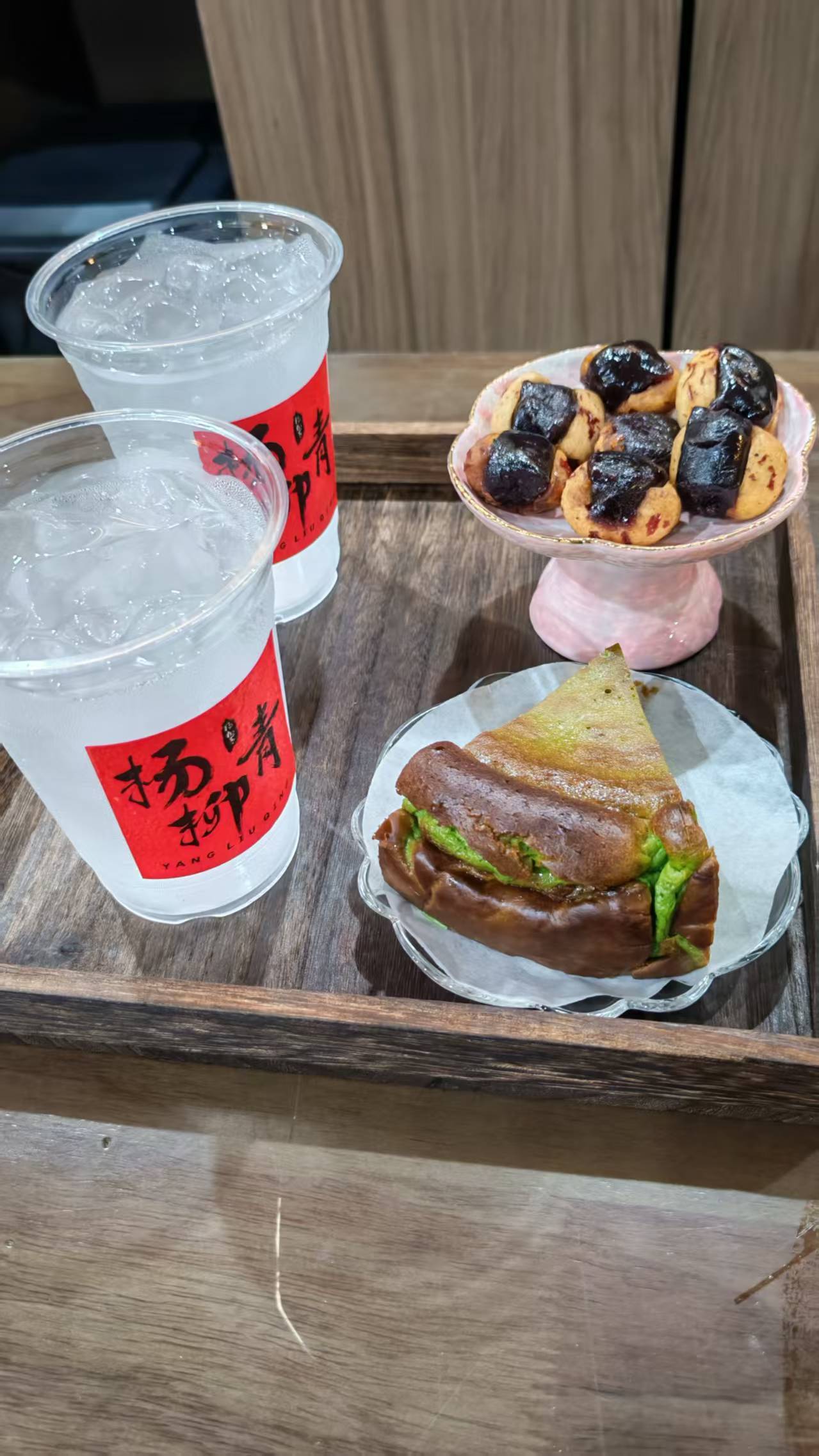 双节赏古韵邂逅天津杨柳青假期寻古韵，就来天津西青杨柳青古镇。恰逢中秋国庆双节，古