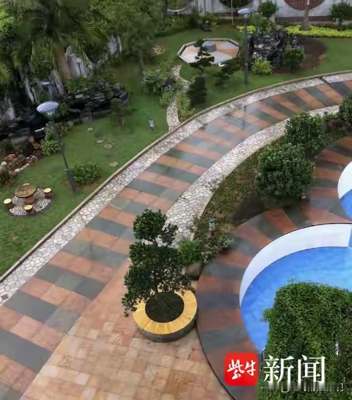 太嚣张了！福建泉州，男子花500多万，建了一栋带院大别墅，父母不在后一直闲置。冬