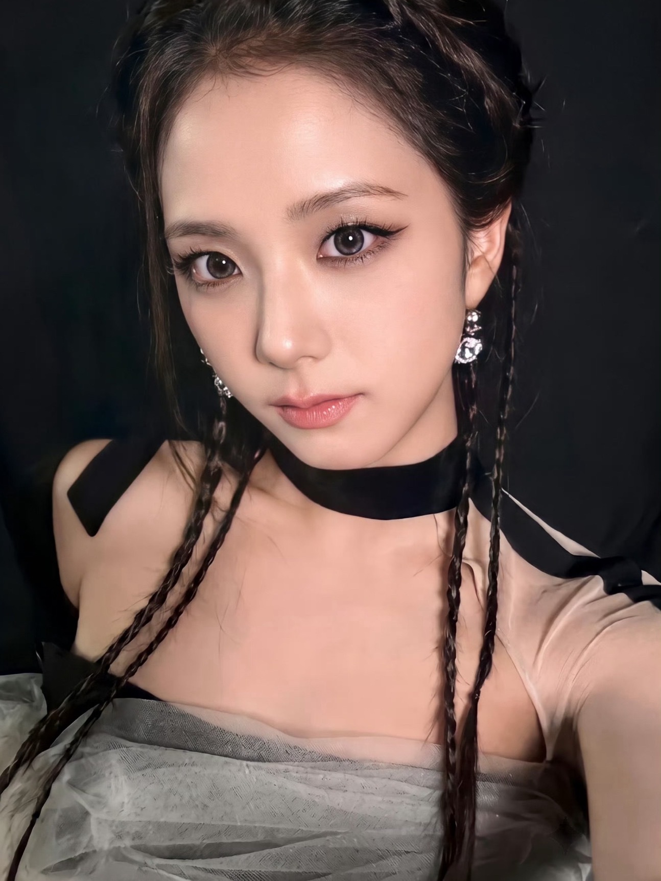 金智秀和Lisa互相安利中发生了什么？