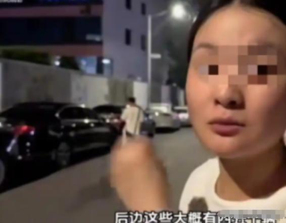 想钱想疯了？2025年2月中旬，1对20多岁的年轻小夫妻，靠晚上出来拍违章车辆，