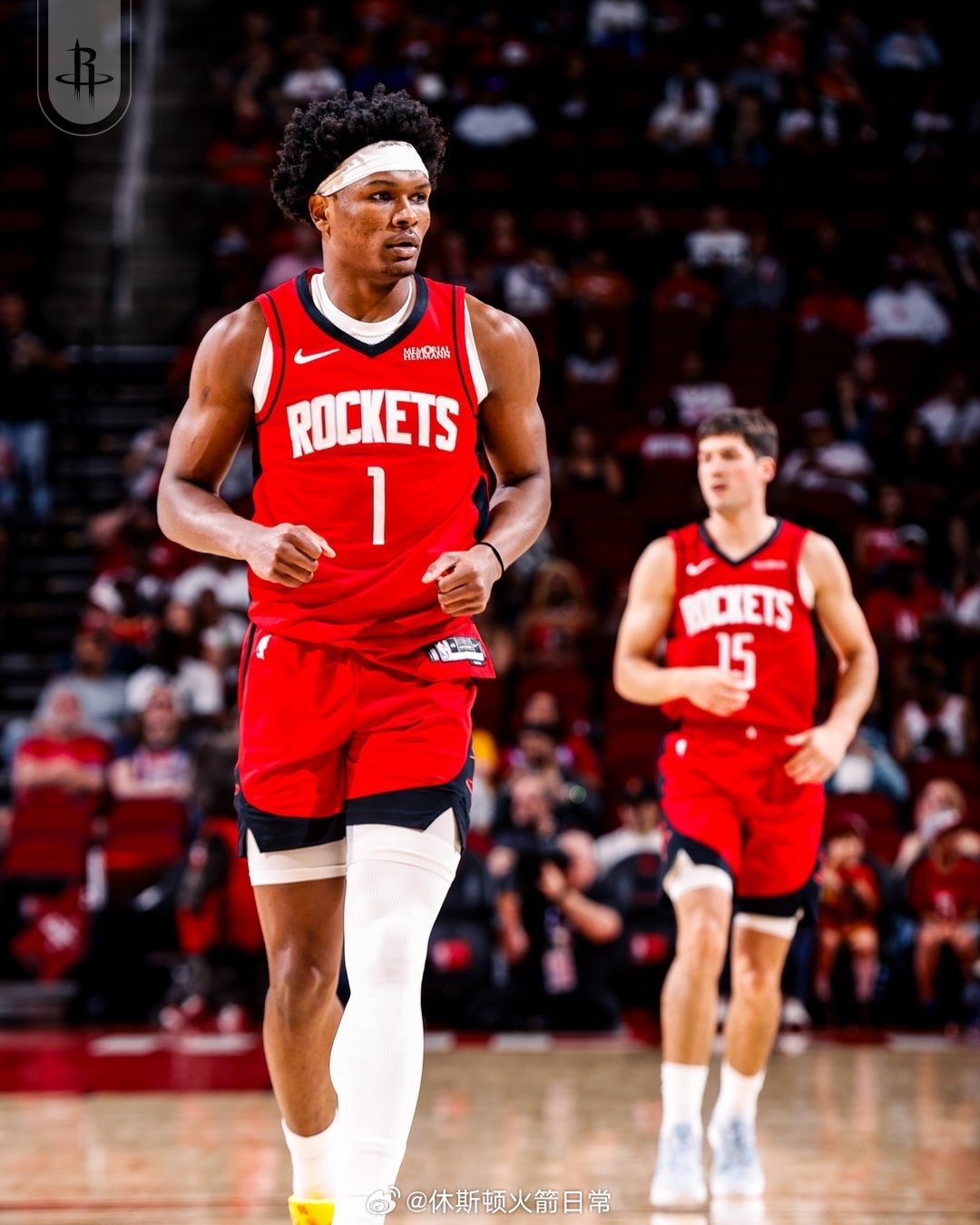 阿门·汤普森在与里德·谢泼德搭档首发的10场比赛中，场均得到19分、10