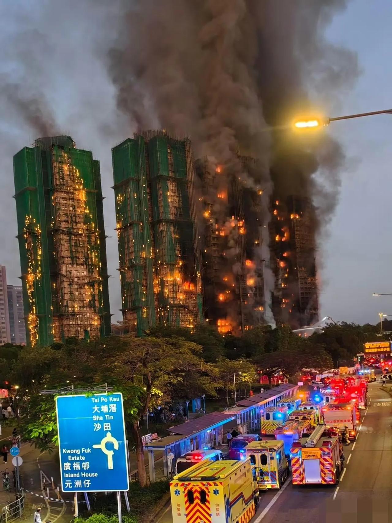 香港这场火灾已经完全超出所有人的预料，伤亡数字仍在上升。事故的罪魁祸首是不是