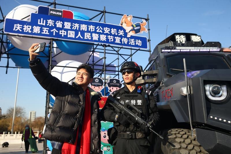 山东公安奔袭内蒙抓获非法催债人员山东市中公安这次干得漂亮，直接奔袭内蒙抓获非法