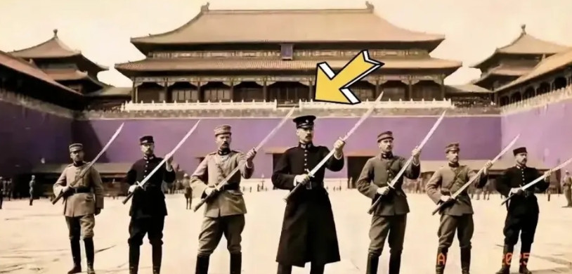 三哥发照片了，用这个显示他们的强大，这张照片三哥该如何应对？是不是啪啪打脸了