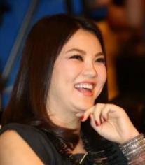 2006年，李厚霖和李湘离婚，他翻脸大骂：“我这辈子犯的最大错误就是娶了这个贱女