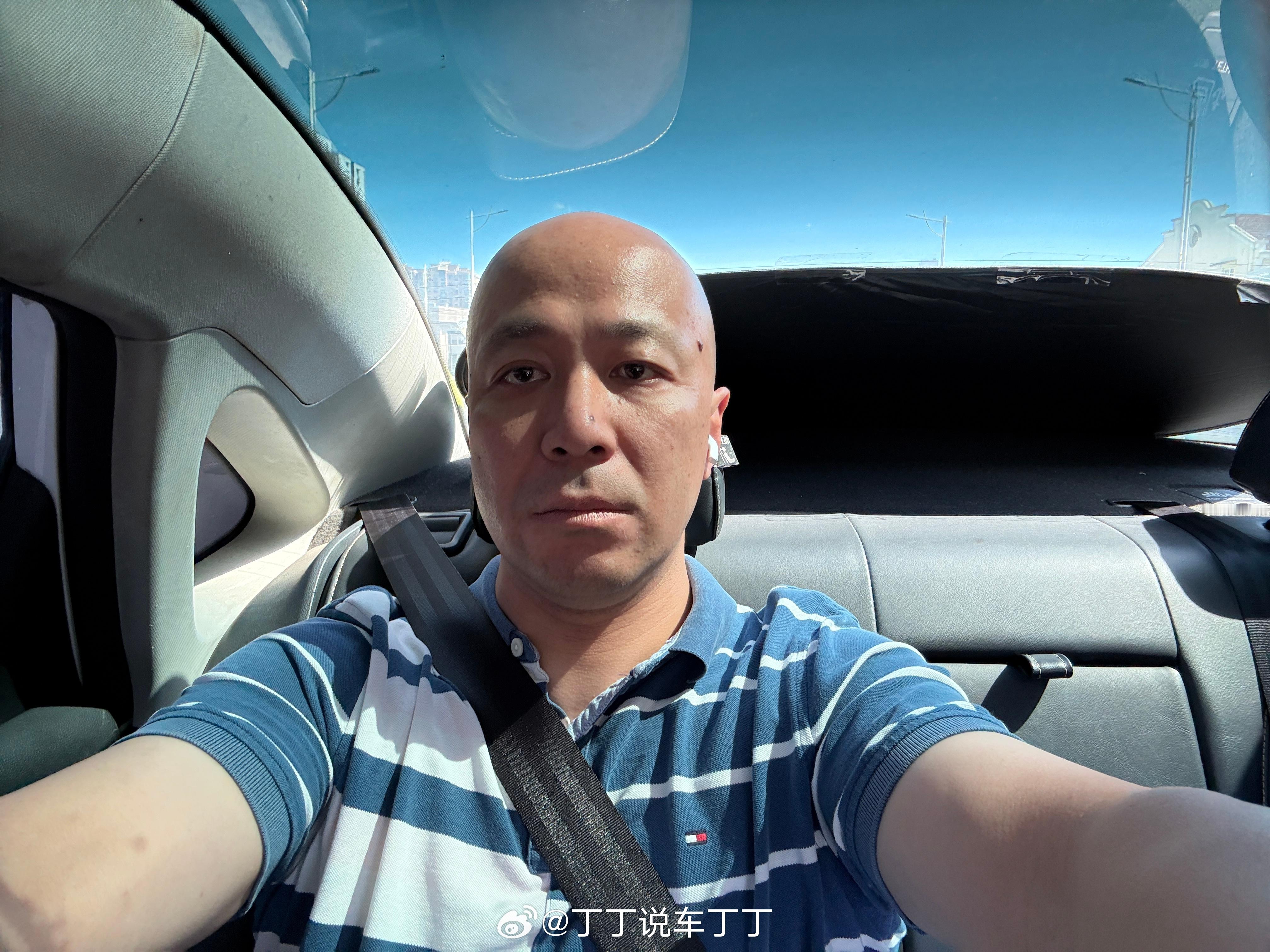 打了一台滴滴，太晒了[doge]没成本做好天幕的车，真别凑热闹！！[捂脸哭]​​​