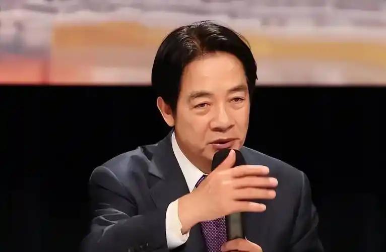 赖清德会打台湾首任特首的主意吗？邱毅曾提出这样的大胆揣测，听着反差不小，背后的判