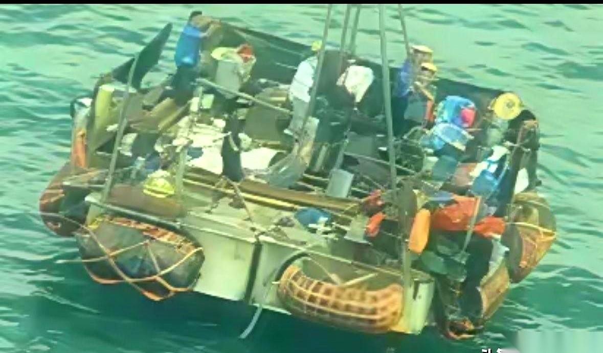 那片海域，船上的人和设备就那样停着，菲律宾不是不知道，他们看得清清楚楚。可他们一