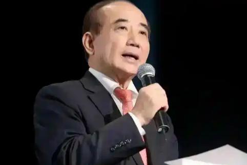 7月4日凌晨，台湾本地广播电台连线访谈直播节目中，国民大佬王金平说：两岸在
