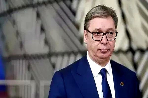 武契奇真是不听人劝啊，还非要去俄罗斯！这下尴尬了吧，立陶宛和拉脱维亚直接拒绝了