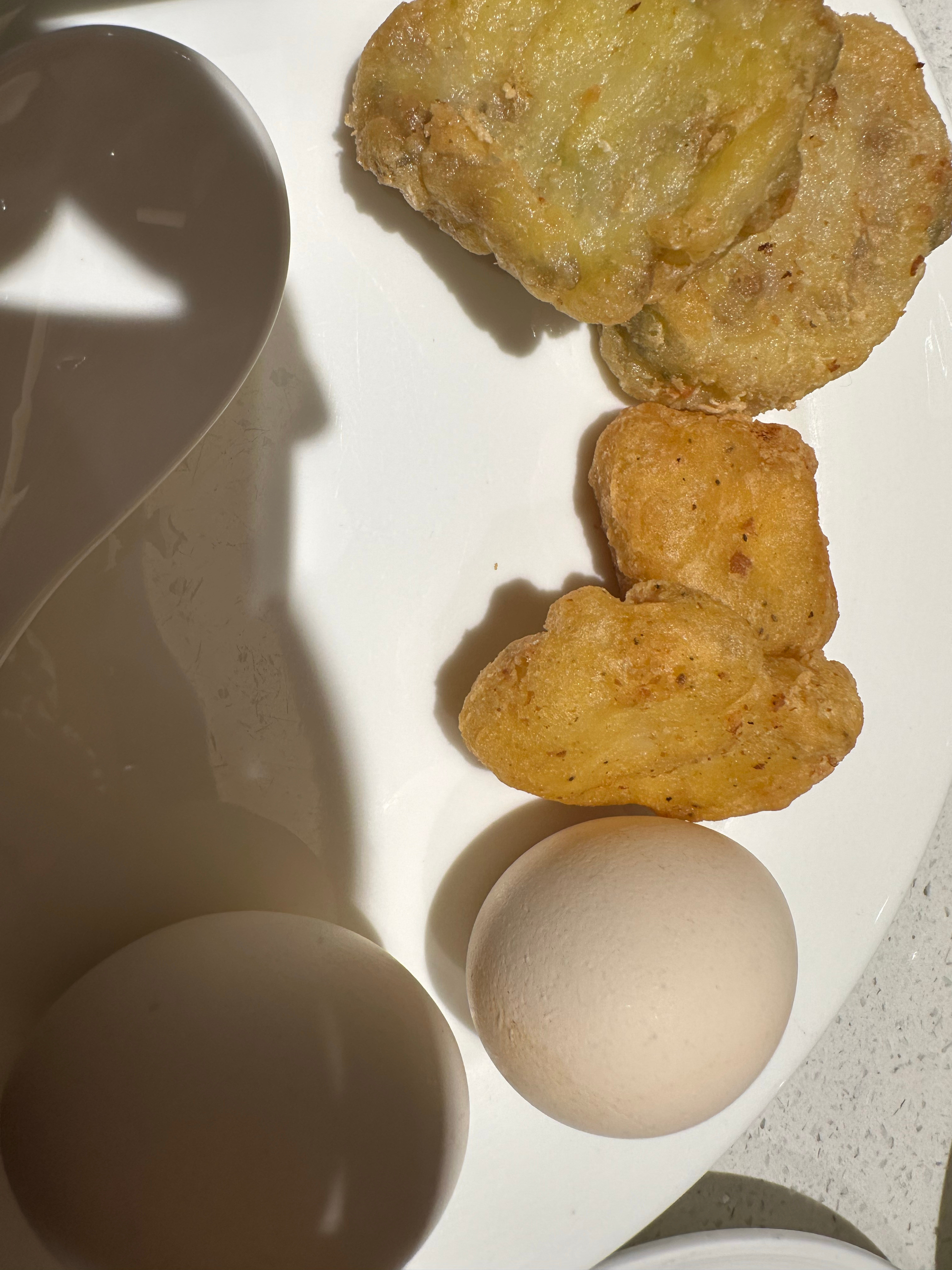 啊，这是干嘛，我每天早餐，就是鸡蛋，牛奶，面包🍞为什么要少喝牛奶