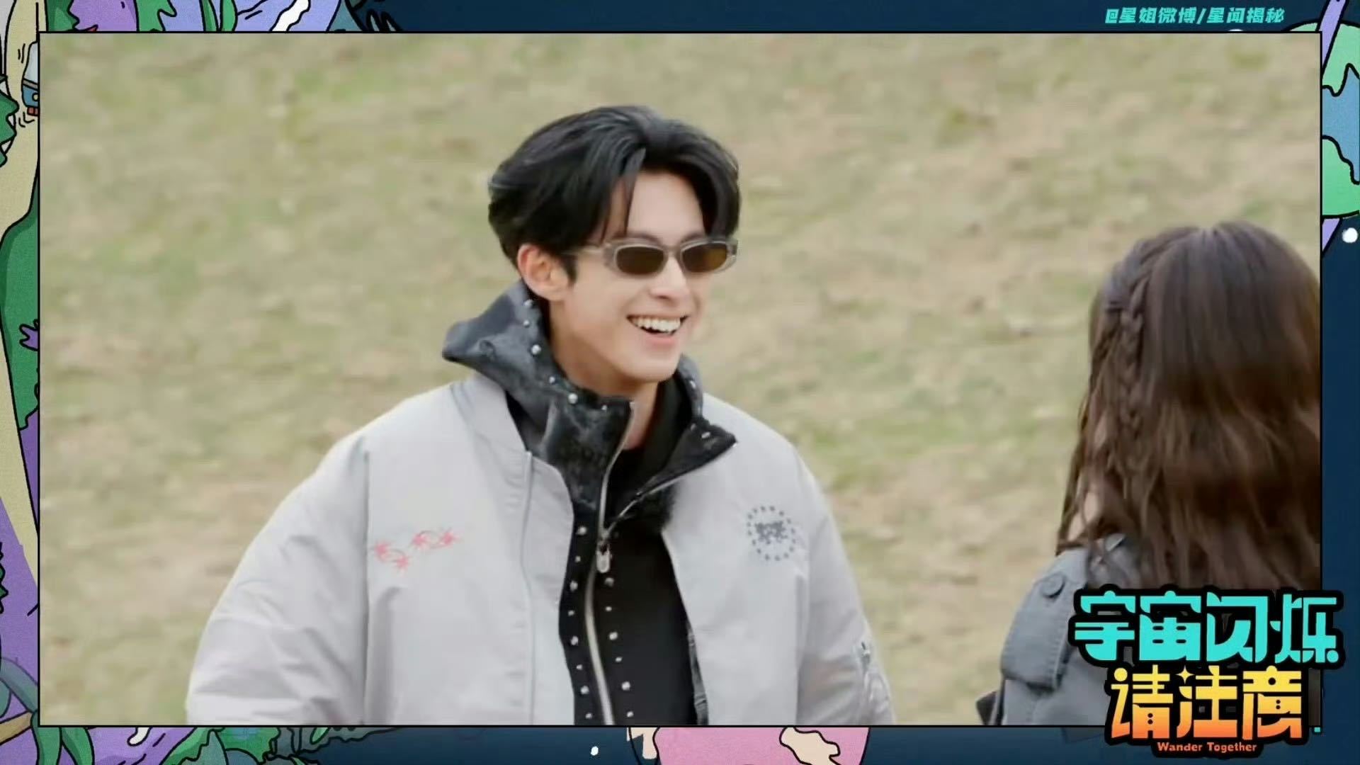 白鹿巴掌戏两版对比王鹤棣躲白鹿像火锅里狡猾的宽粉白鹿一巴掌打出两种风格，和于洋