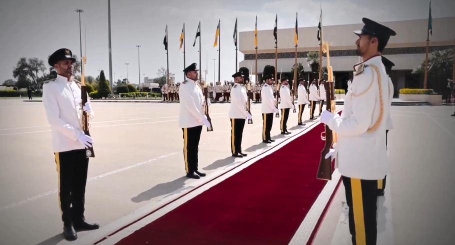 叙利亚新的仪仗队亮相，迎接泽连斯基访问。4月5日，叙利亚迎来重要贵宾，他就是乌