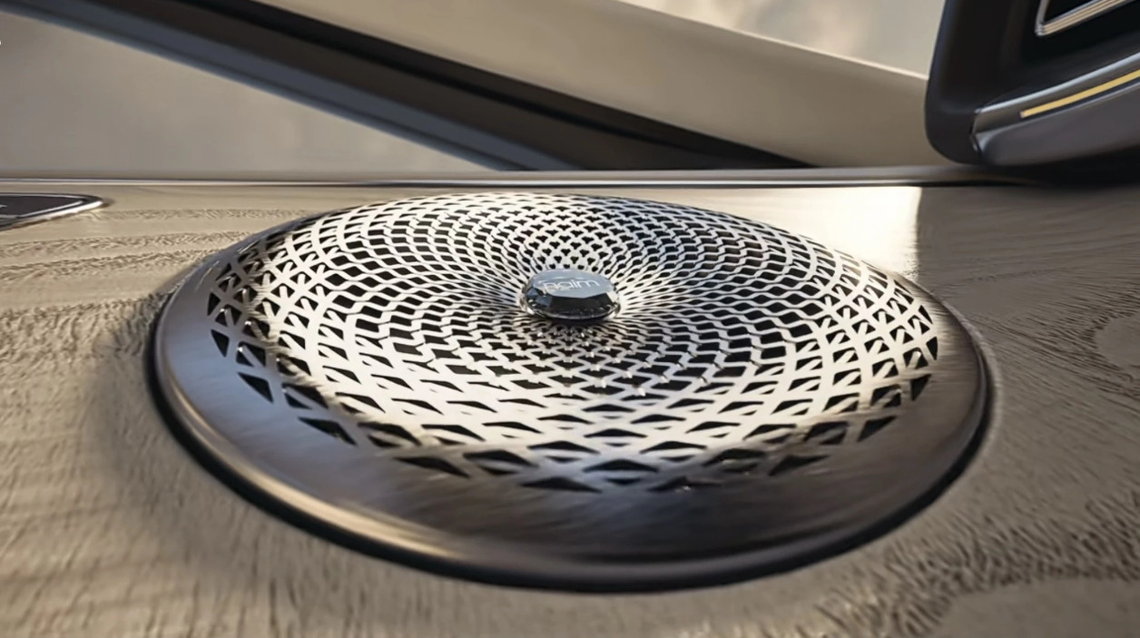 极氪8X的外观或许有点争议，但内饰应该没人不喜欢吧？高级精致感满满。