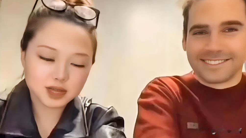 孙明炜是敦煌外籍主播事件的关键人物与牵线者，大概率是她把招聘信息告知了远在美国的