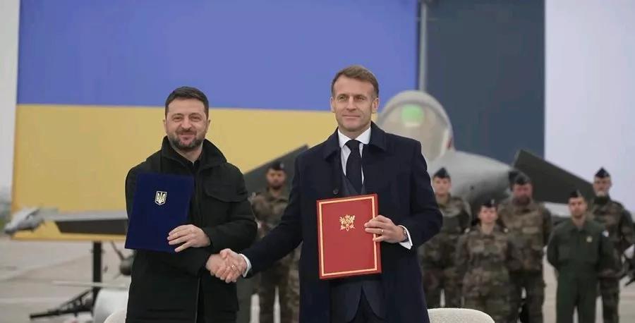 《费加罗报》报道，当地时间21日，法国总统马克龙表示，他已就美国制定的和平方案，