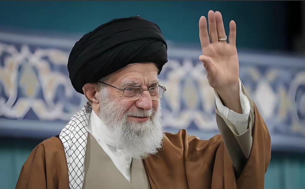 伊朗最差的一步棋就是，在以色列攻击加沙时，他却做个袖手旁观，毫无作为的看客！那个