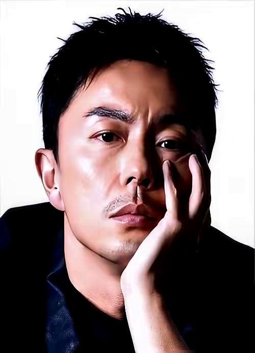 谢苗一句“比不了”，扯下了内娱动作片的遮羞布。记者问他功夫比李连杰差在哪，