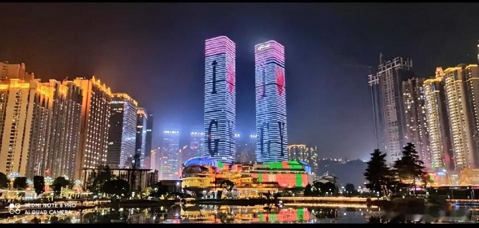 在贵阳找工作，尽量避开花果园“皮包公司”！因为这个地方的皮包公司确实多。有网友调