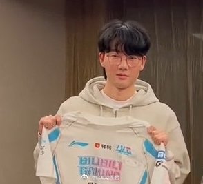 还是降薪来的？爆料人：BLG给Viper工资几百万有商务、直播略微补偿近日留言