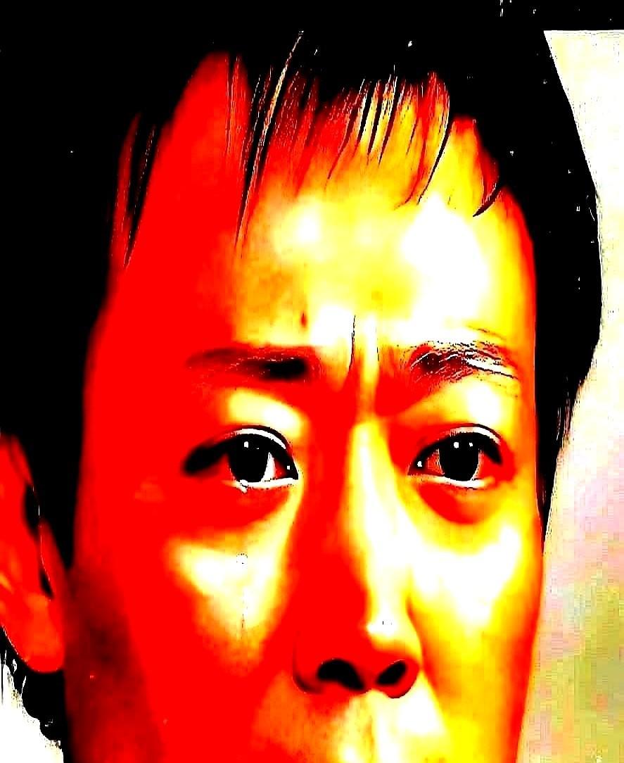 刚刚查了一下辛柏青，不查不知道，一查才明白，辛柏青估计很难再结婚了现在菜市场搞
