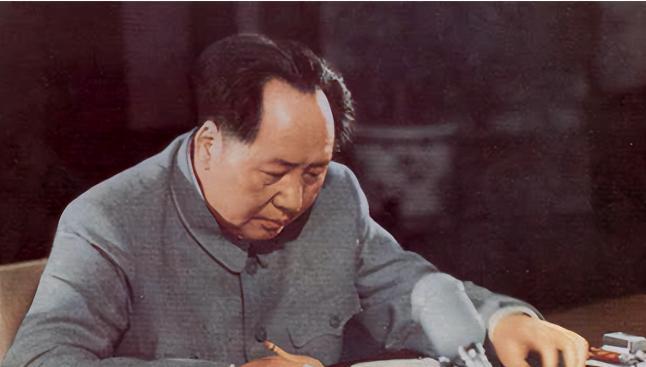 1990年，毛主席的侄女毛远志逝世了。丈夫在整理妻子的遗物时意外发现了一封残信，