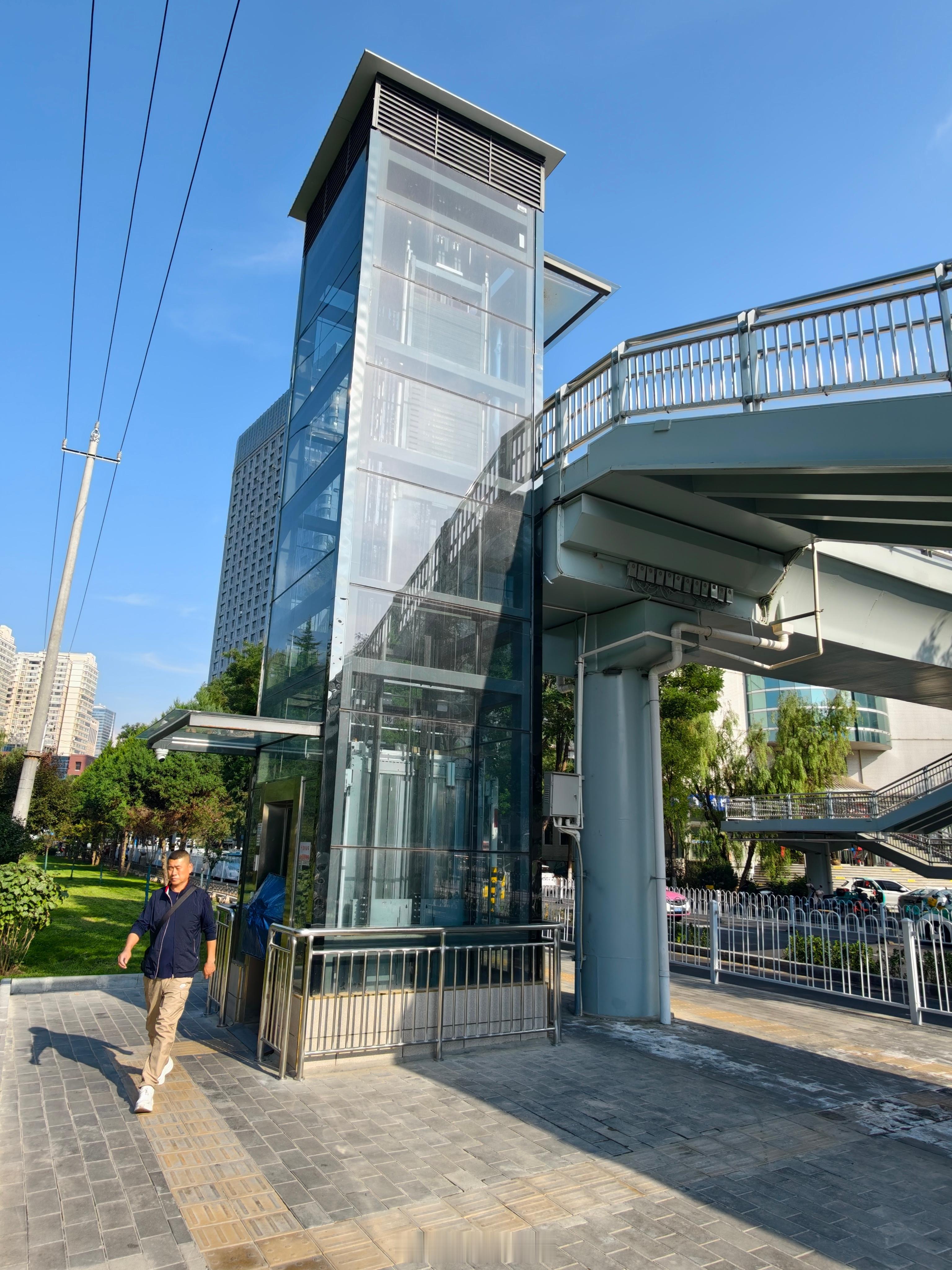 兰州南滨河路焕新通车车道扩容焕新✨兰州南滨河路（雁宁路至平沙落雁段）提质惠民！同城热点创作计划文旅中