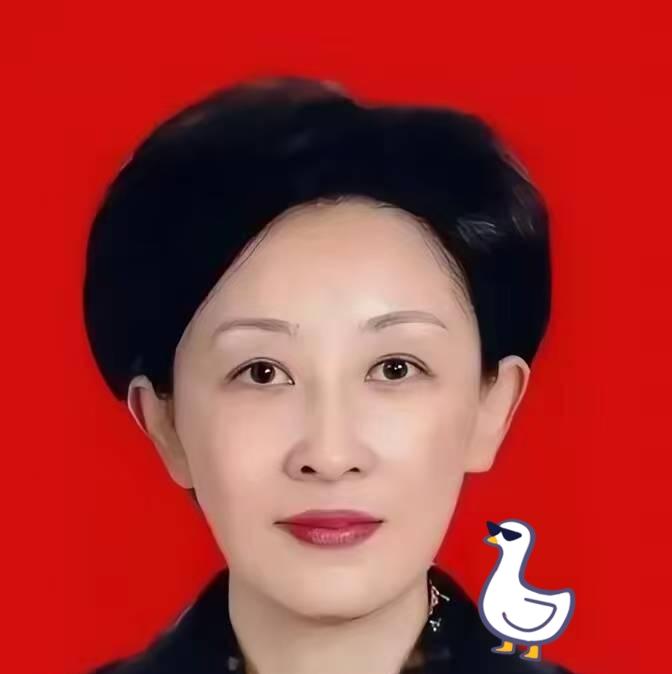 12月3日，菲律宾移民局宣布，在马尼拉机场把57岁的中国女人郝斌一把拦下，她就是