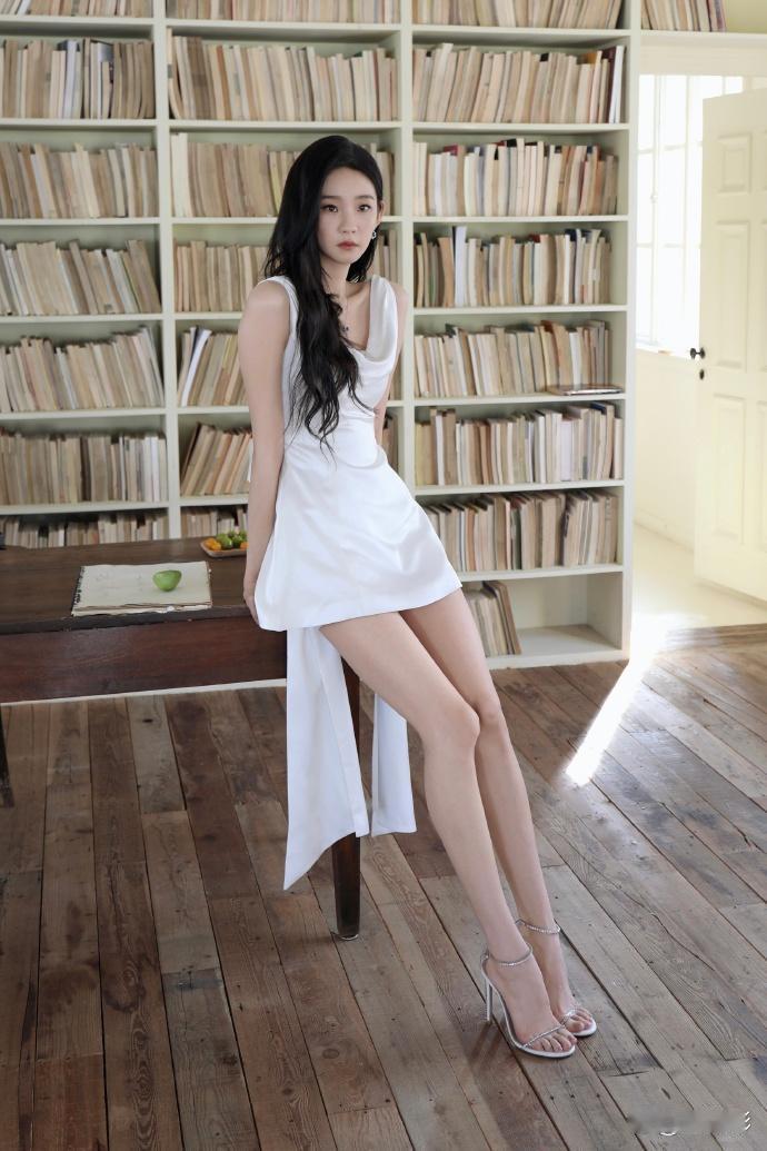 成年人的世界里，朋友好像越来越少，感情也愈发稀薄。可慢慢才懂，不是人心凉了，而是