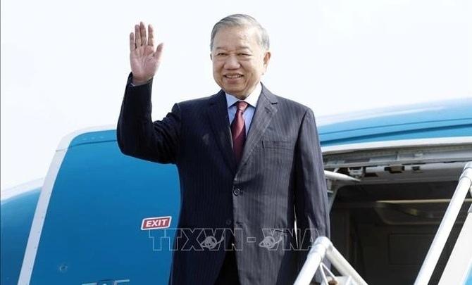 实际上，印度是越南比较靠得住的朋友！5月5日，苏林及越南高级代表团离开河内，