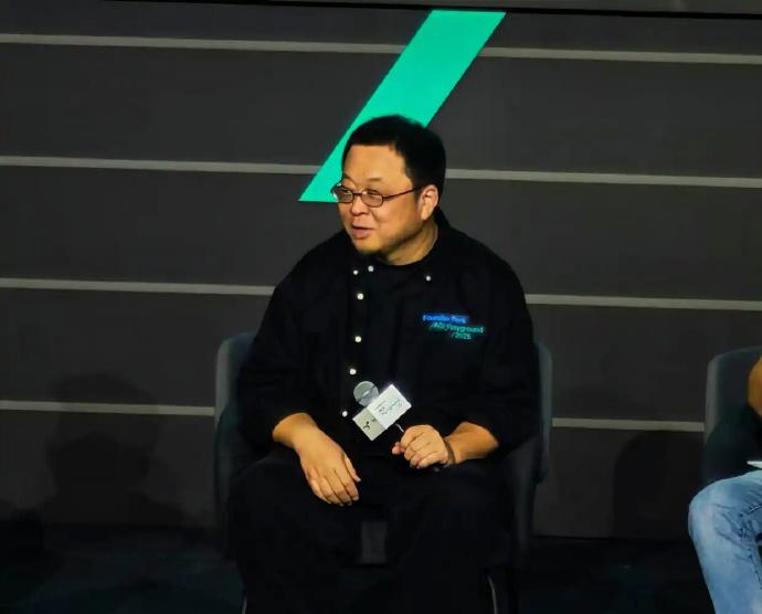 罗永浩点评王兴、张一鸣、梁文锋：这些新一代科技创始人都有一个共同的特征，当你与他