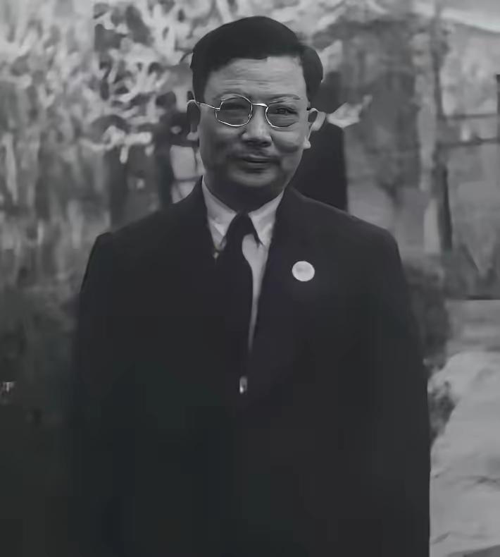 特务头子缪庄林，借着去西安述职的空子，闯进延安，直接就跪在地上：“我来认罪，中央