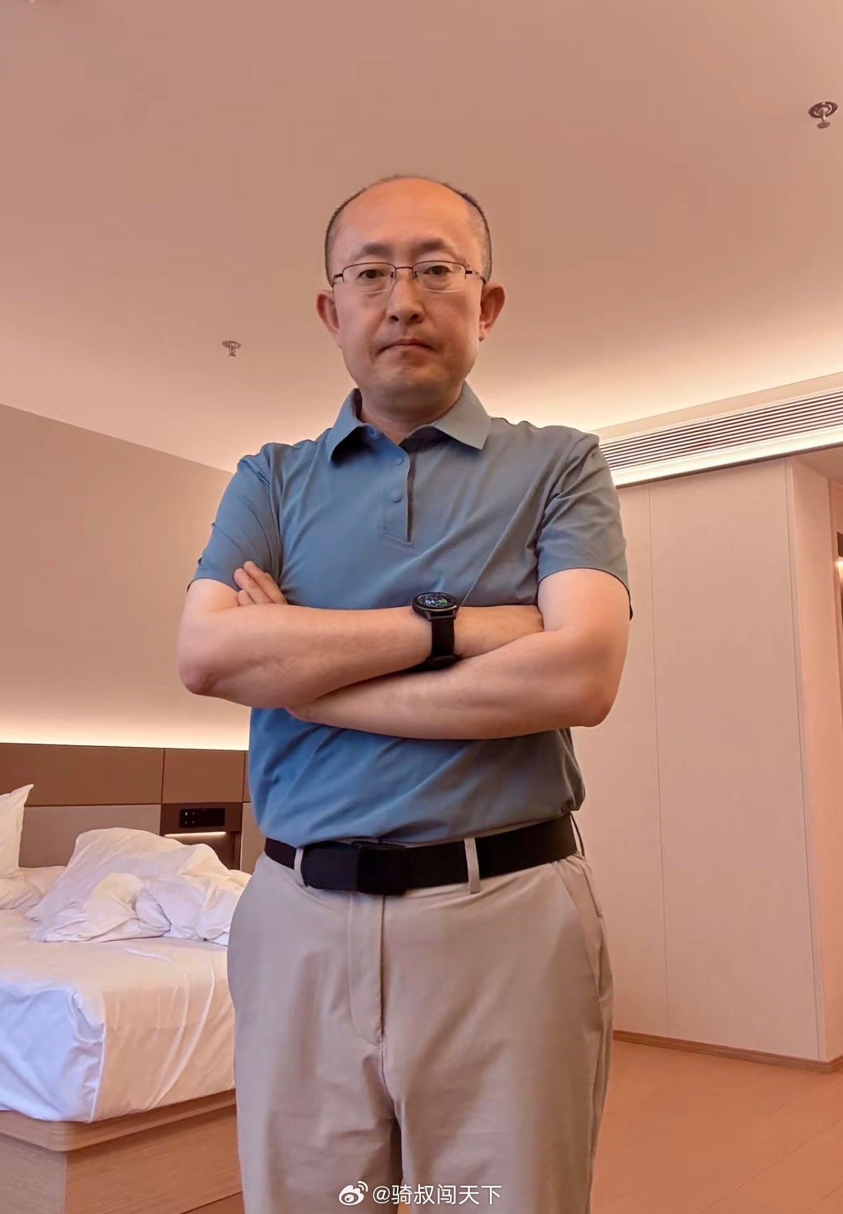 西安赛格西安赛格这事儿，一眼看穿严总人品。有跳下去的胆，却没同归于尽的心——这就